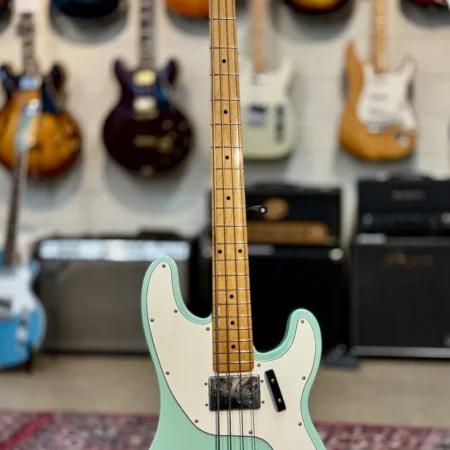 Fender Vintera II 70s Telecaster Bass (surf green)